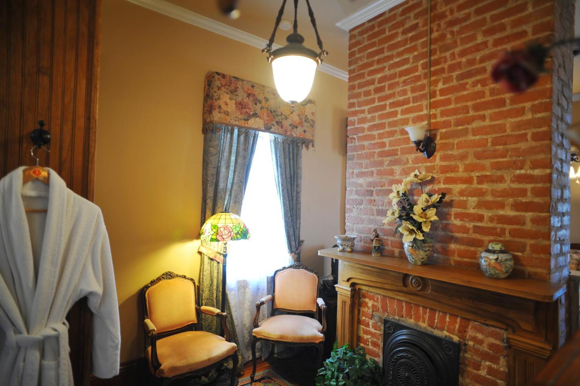 Hh Whitney House - A Bed & Breakfast On The Historic Esplanade New Orleans Exterior foto